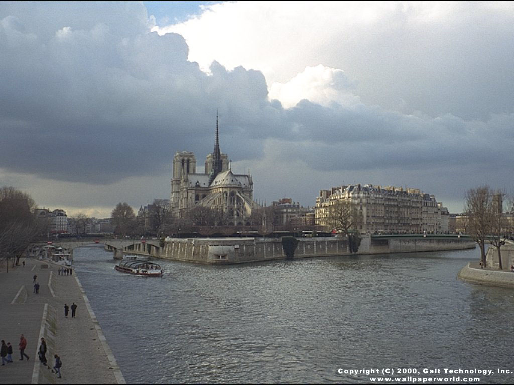 'Paris & Cathedral' 1024x768 Free 3D Wallpaper